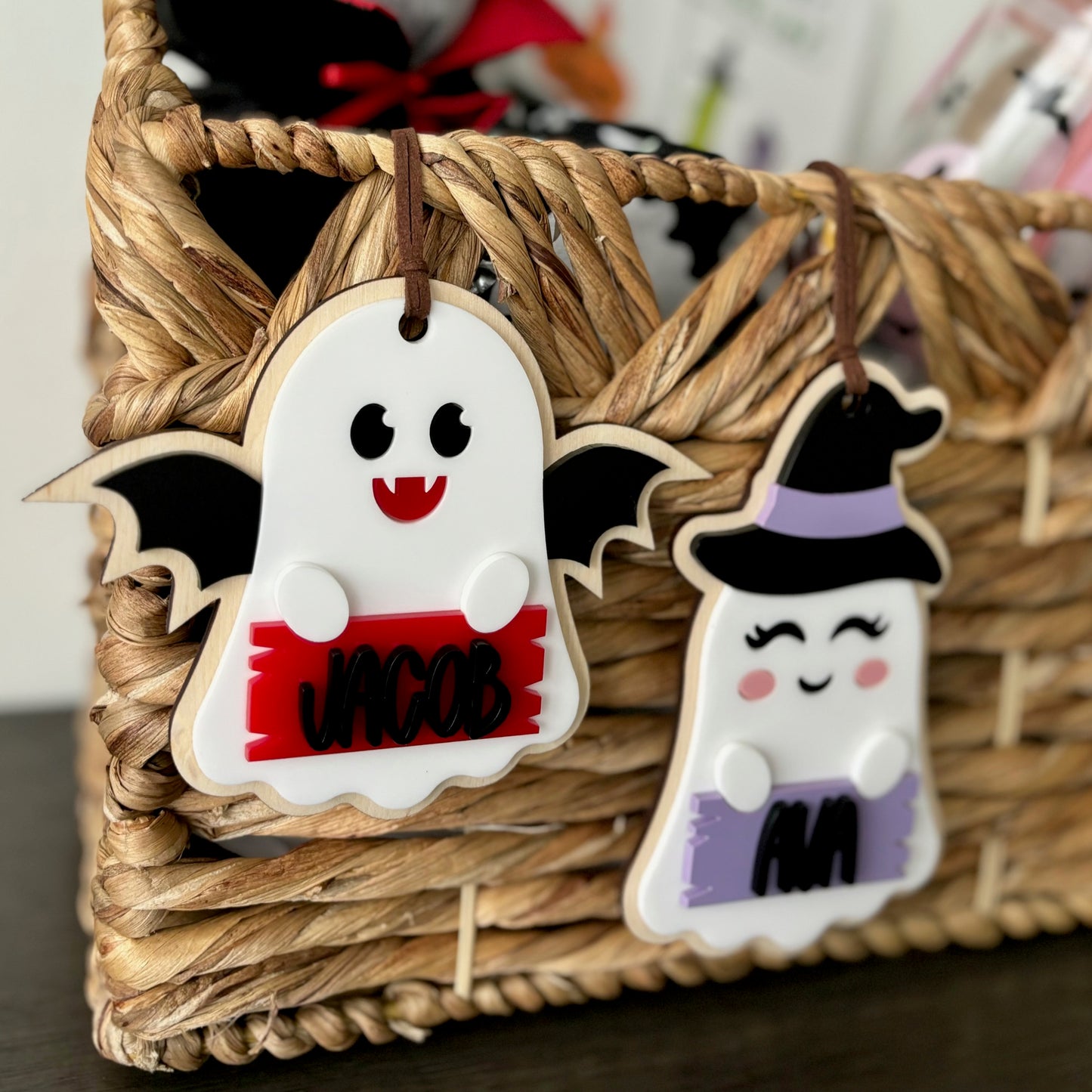 Costume Ghost - Halloween Tag