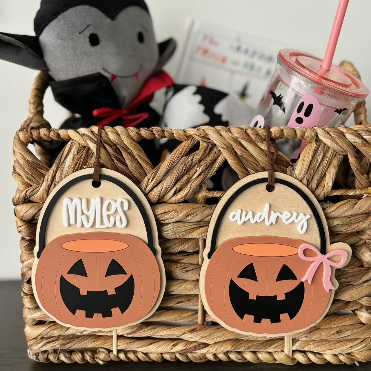 Jack-o'-lantern Pail - Halloween Tag